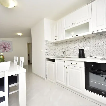 Tome Apartment Podusje